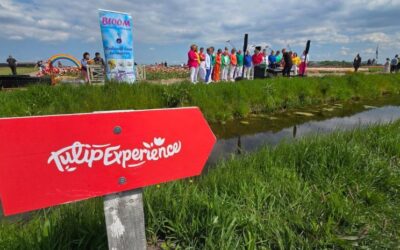 Zingen tussen de miljoenen tulpen van de Tulip Experience Amsterdam blijft toch bijzonder!
